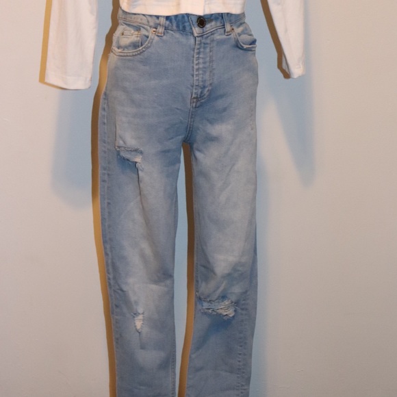 Blue jeans - Picture 2 of 2